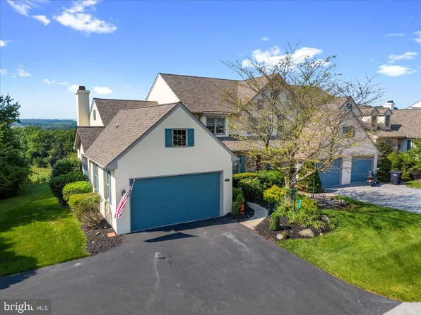 641 Homestead Dr, Elverson, PA 19520