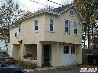 7 Thomas Ct, Inwood, NY 11096