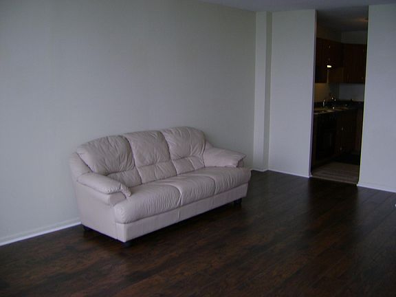 2nd image of 5100 N Marine Dr APT 22K