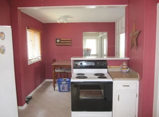 1814 Warford St, Perry, IA 50220
