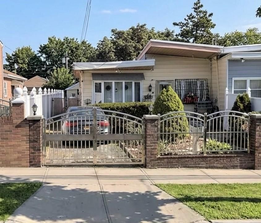 1st image of 2265 Seward Avenue