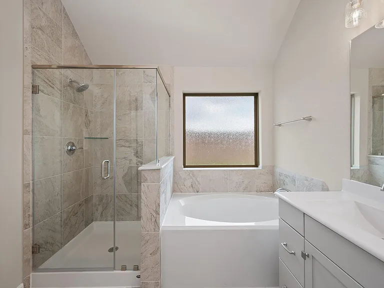 932 Malibu Shore Ln — Photo 14