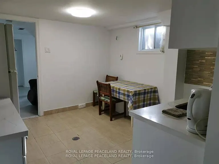 84 Araman Dr #1 — Photo 4