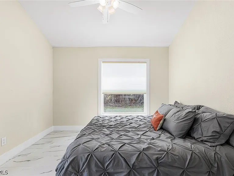 2430 Orange St — Photo 15