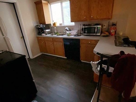 2nd image of 1552-1556 Mac Dr