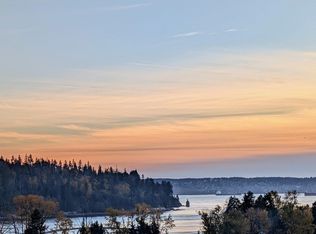 328 Taylor Way #14E, West Vancouver, BC V7T2Y4