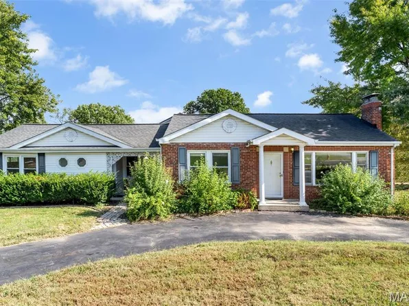 9920 Wolff Dr, Saint Louis, MO 63123