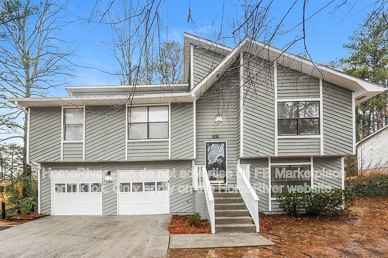 1st image of 323 Park Ridge Ct