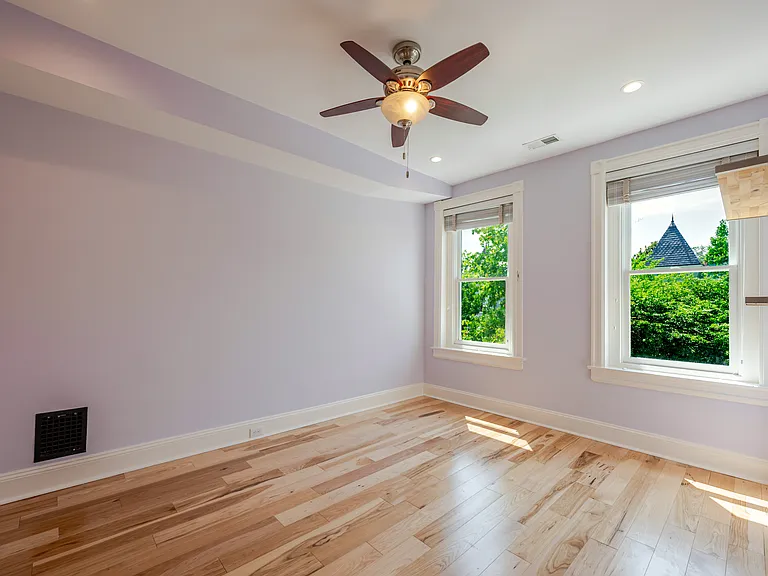 1234 E St NE — Photo 49