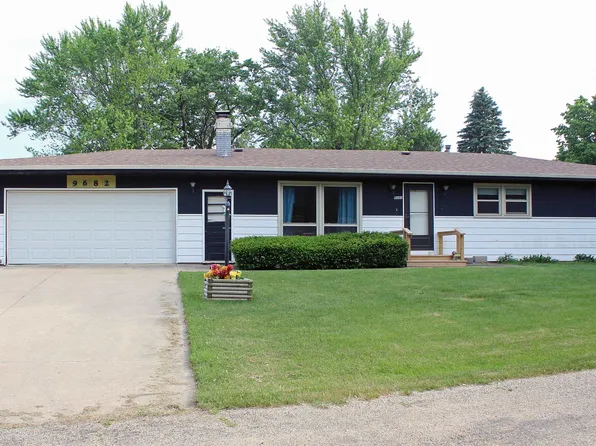 9682 Orr Ln, Winnebago, IL 61088