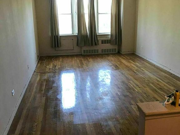 4th image of 465 E 7th St #41