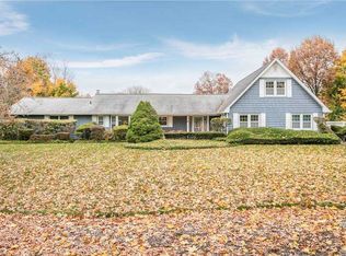 35 Schooner Rd, Northport, NY 11768