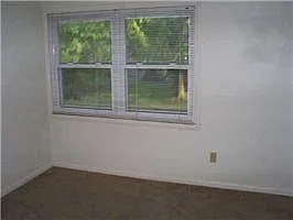 Large dining room (partial view)