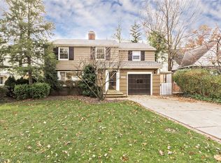 5288 Spencer Rd, Lyndhurst, OH 44124