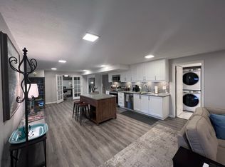 3706 Huntington Dr UNIT B, Bountiful, UT 84010
