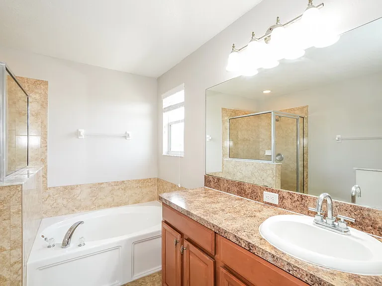 7614 Maroon Peak Dr — Photo 13