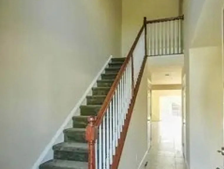 1230 Beaumont Ave — Photo 16