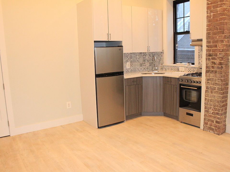 1st image of 186 Quincy St APT 2A