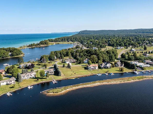 Grebe Ct #69, Arcadia, MI 49613