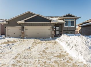 2917 S Keyrell Dr, Sioux Falls, SD 57106