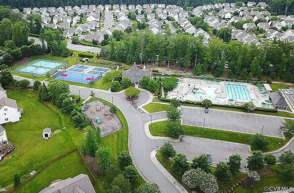5 bed, 3.5 bath, 3376 sqft, $3,750 — Photo 1