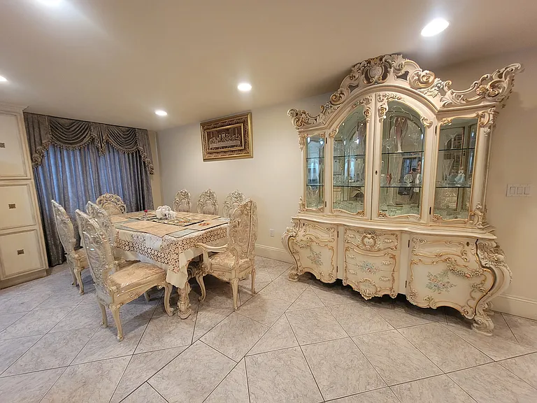 8009 Rose St — Photo 14