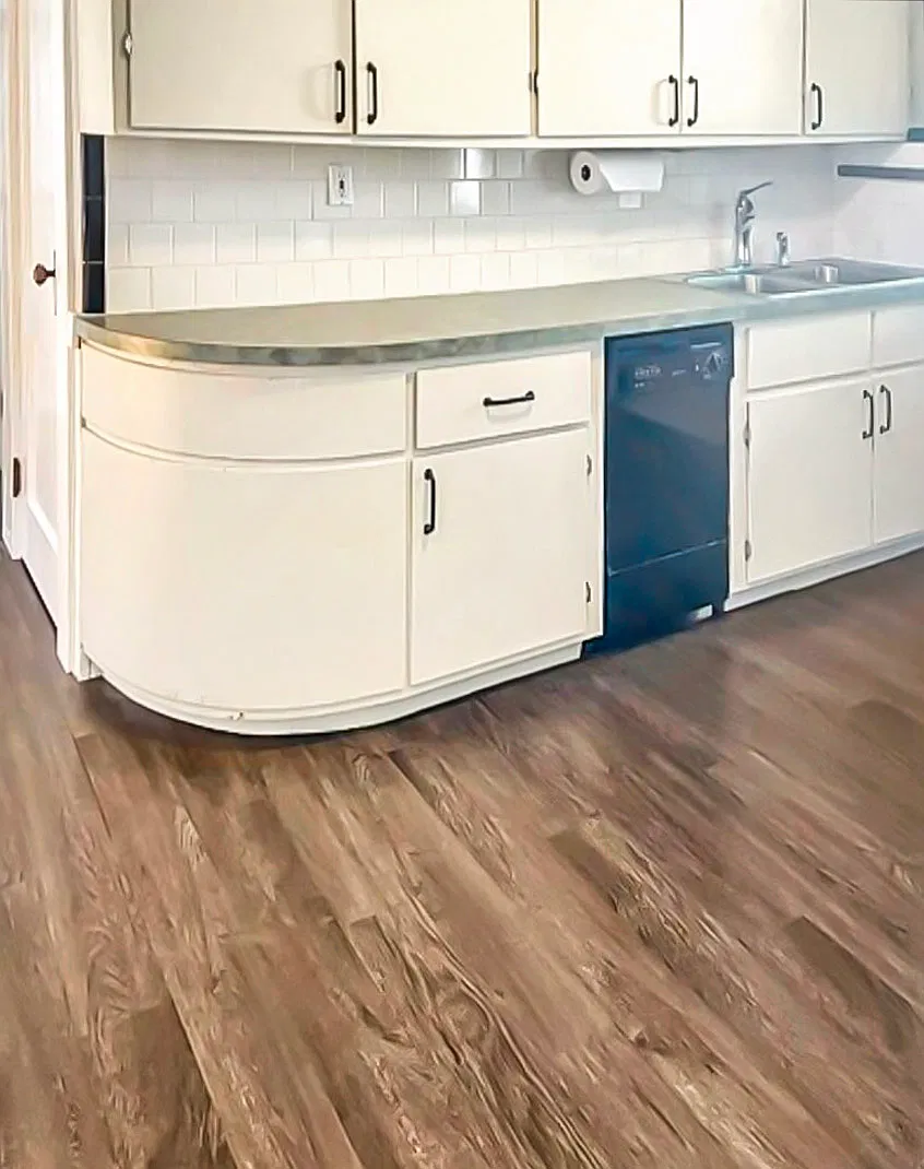 2 bed, 1000 sqft, $2,700 — Photo 2