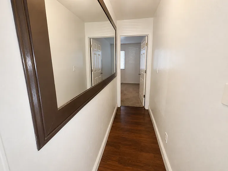 3290 N Vista Ave — Photo 19
