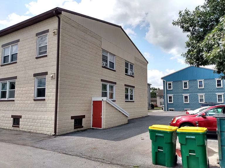 579 Guilford Ave #3 — Photo 17