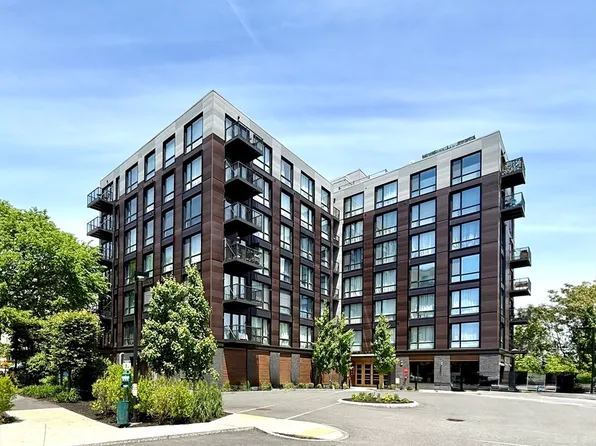 1 Nevins Hill Way #503, Brighton, MA 02135