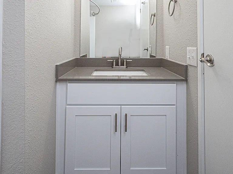 Enclave at Redwood — Photo 18