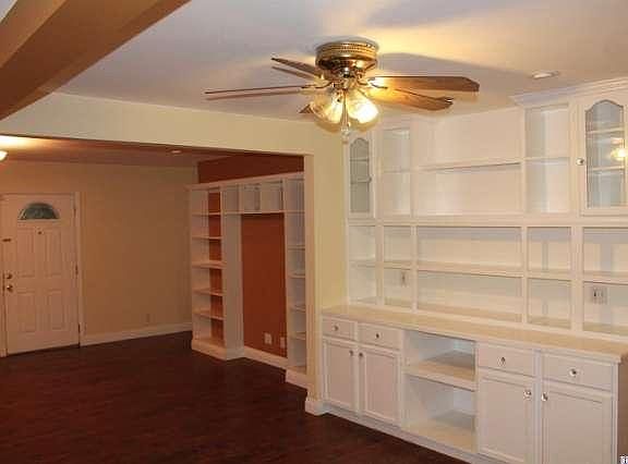 2nd image of 3239 Grandeur Ave