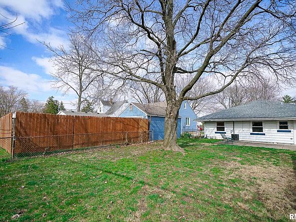 4th image of 3131 N Finnell Ave
