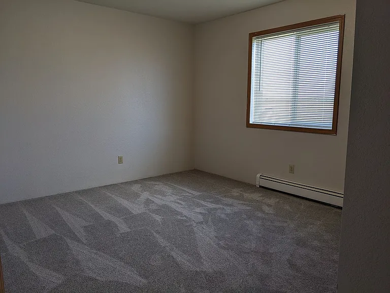 Landview Apartments — Photo 11