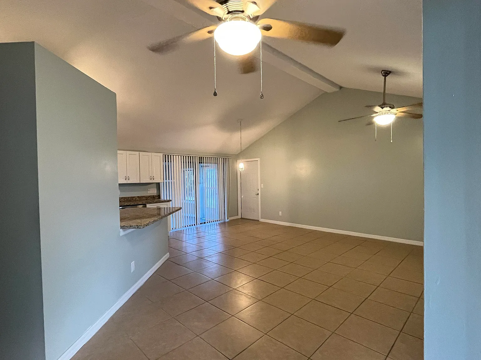 2 bed, 2.0 bath, 1260 sqft, $2,200 — Photo 2