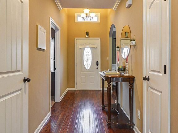2nd image of 2865 McManus Cir