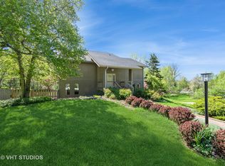 27338 W Lakeview Dr N, Lake Barrington, IL