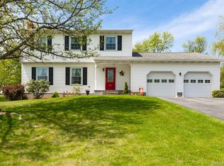 185 Forest Valley Rd, Pleasant Valley, NY 12569