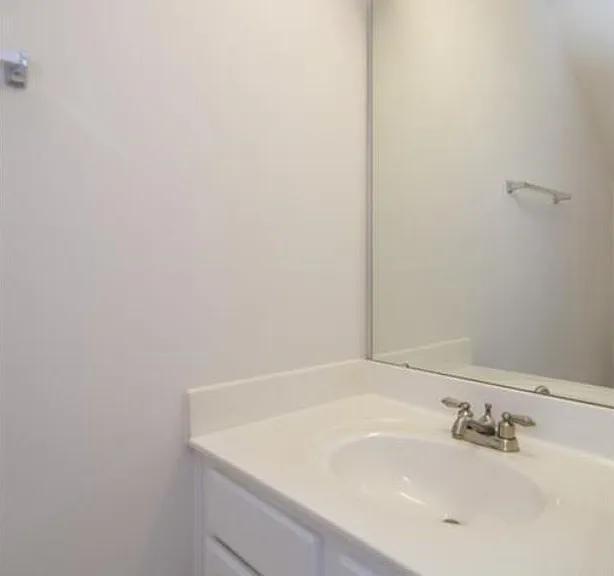 409 Coral Creek Ln — Photo 22