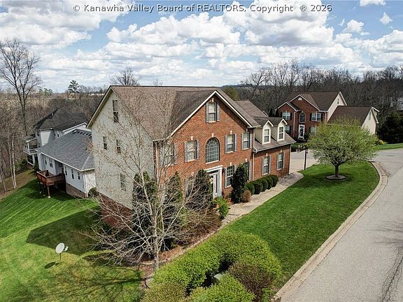 2nd image of 109 Yorktowne Pl