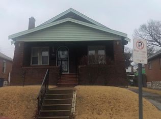 8539 Drury Ln, Saint Louis, MO 63147