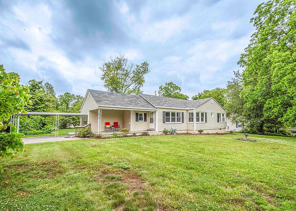 1st image of 202 Hermitage Dr