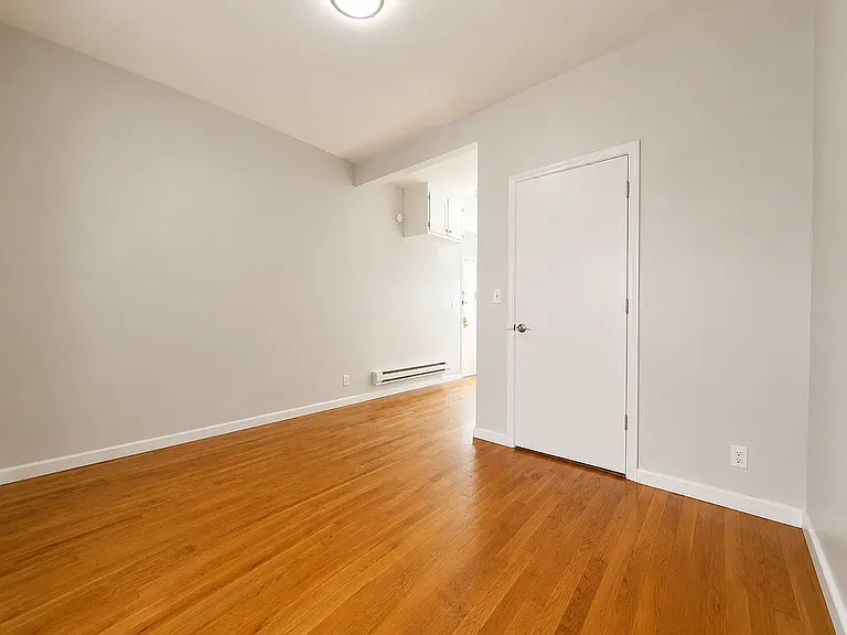 4 Bleecker St #3 — Photo 3