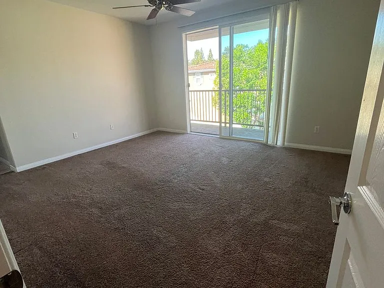 13045 Evening Creek Dr #43 — Photo 16