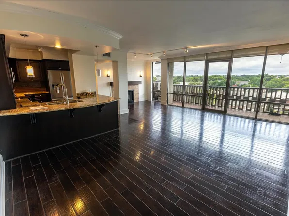 700 E 9th St APT 10-M, Little Rock, AR 72202
