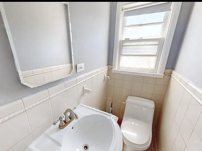 New Scotland Ave — Photo 7