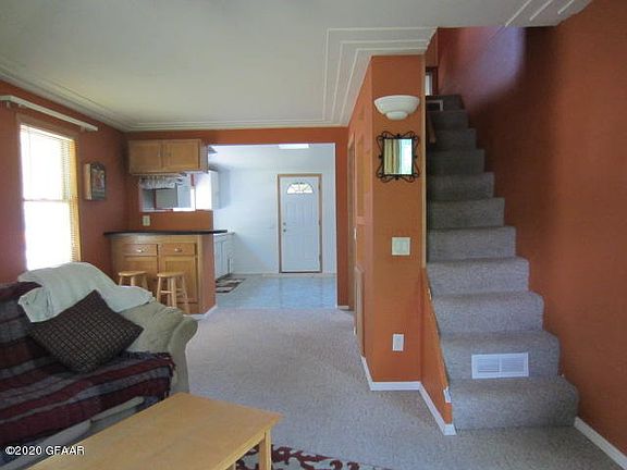 3rd image of 311 Division Ave N