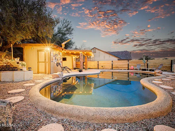 2758 W Calle Gardenias, Tucson, AZ 85745
