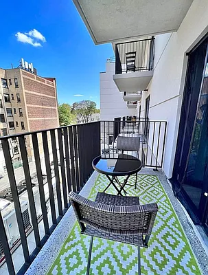 Rented by ERNY LLC | media 11