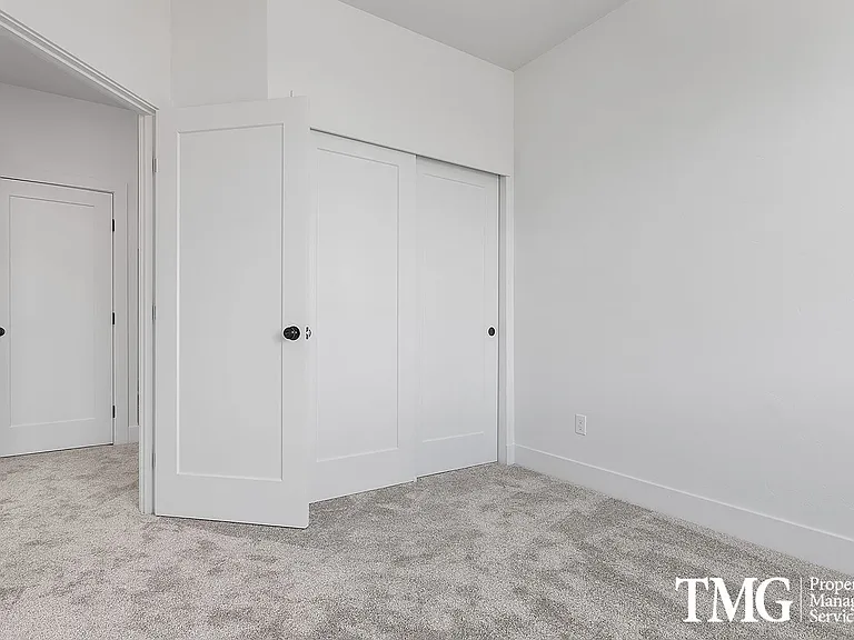 Vintage Park Townhomes — Photo 76